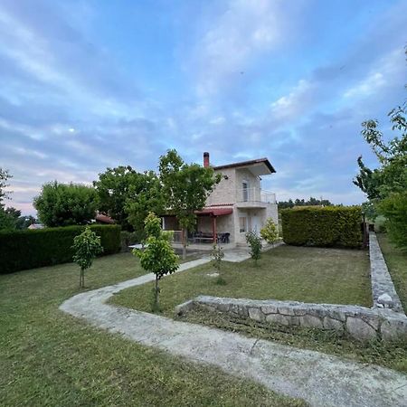 Elani Villa"S Luaran gambar